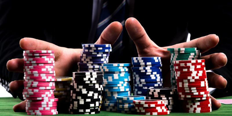 Cách Chơi Poker với Chiến Lược Chiến Thắng