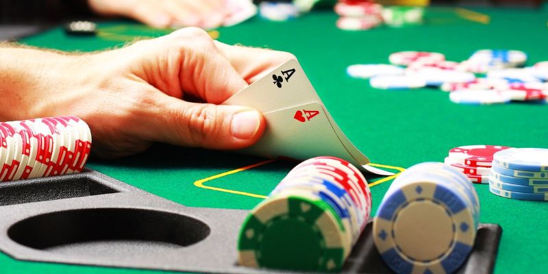 Hướng dẫn cách chơi Poker đặt cược và vòng đặt cược